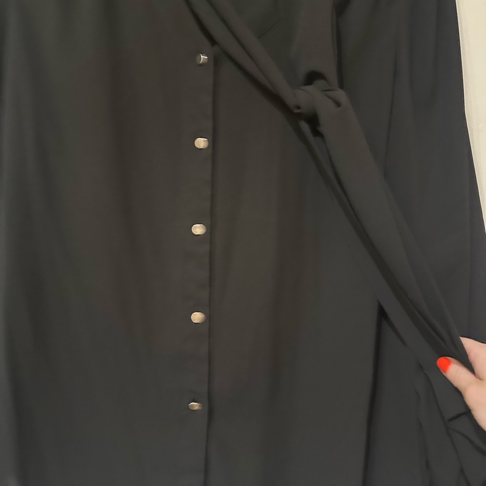 Elegant Black Women's Tie Bow Top - Picture 4 of 5